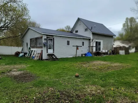 75 Indian Point Street Newport City VT 05855