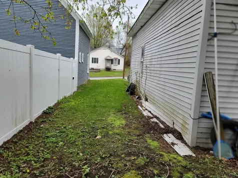 75 Indian Point Street Newport City VT 05855