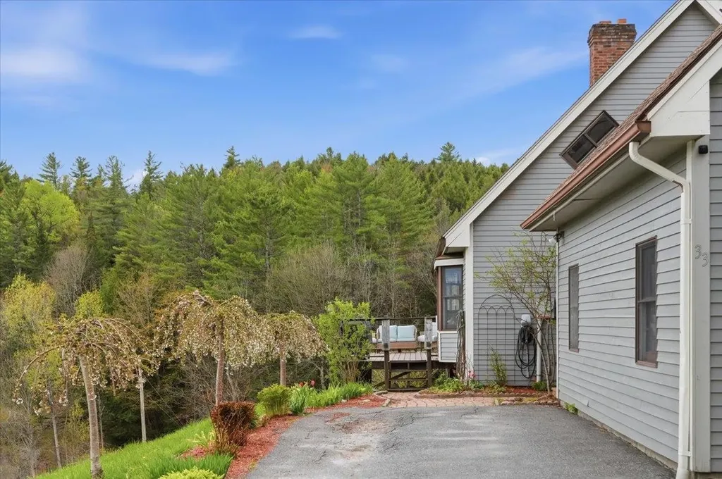 33 Valley View Road Berlin VT 05679