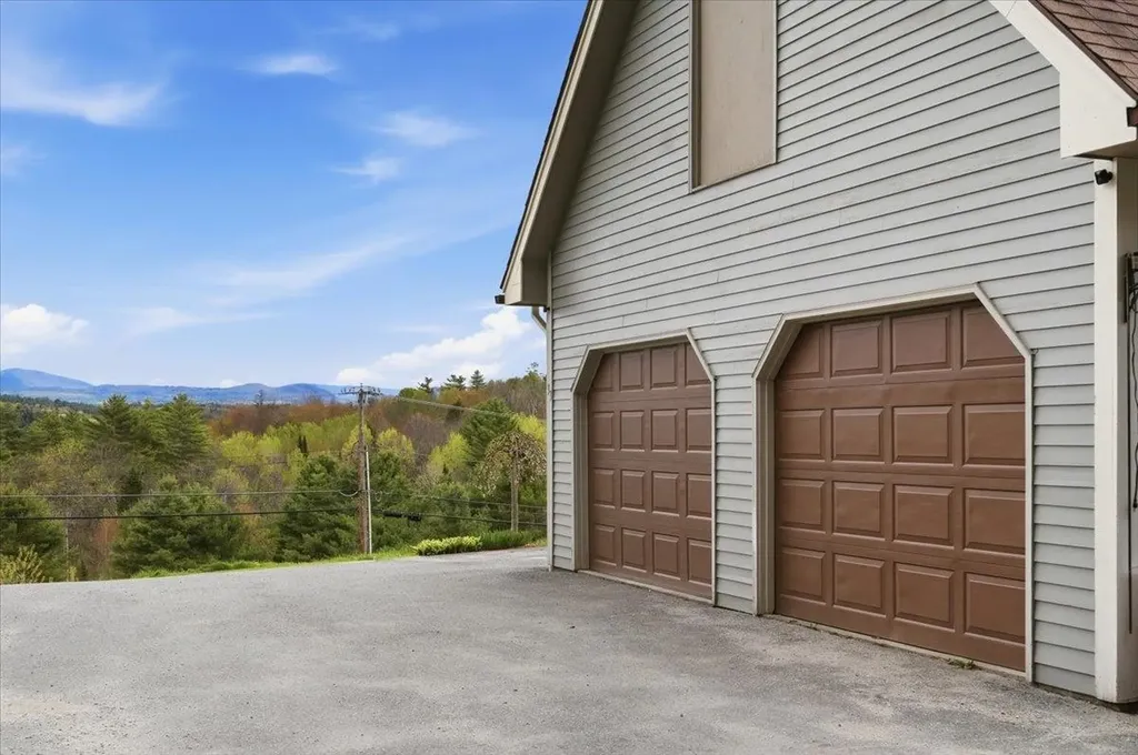 33 Valley View Road Berlin VT 05679