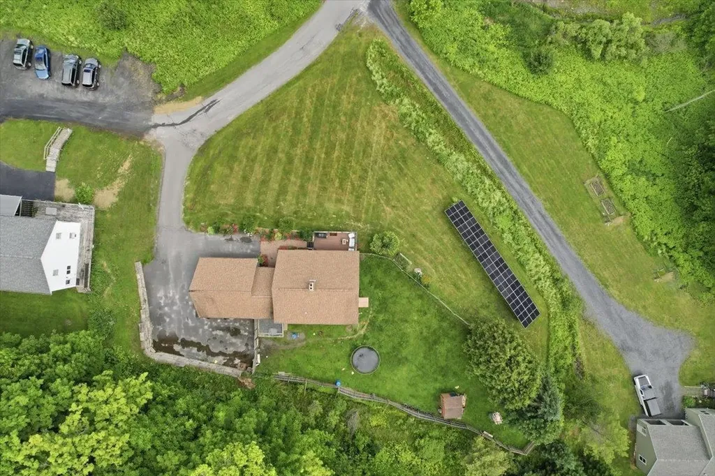 33 Valley View Road Berlin VT 05679