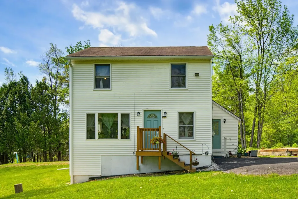 54 Payson Hill Road Rindge NH 03461