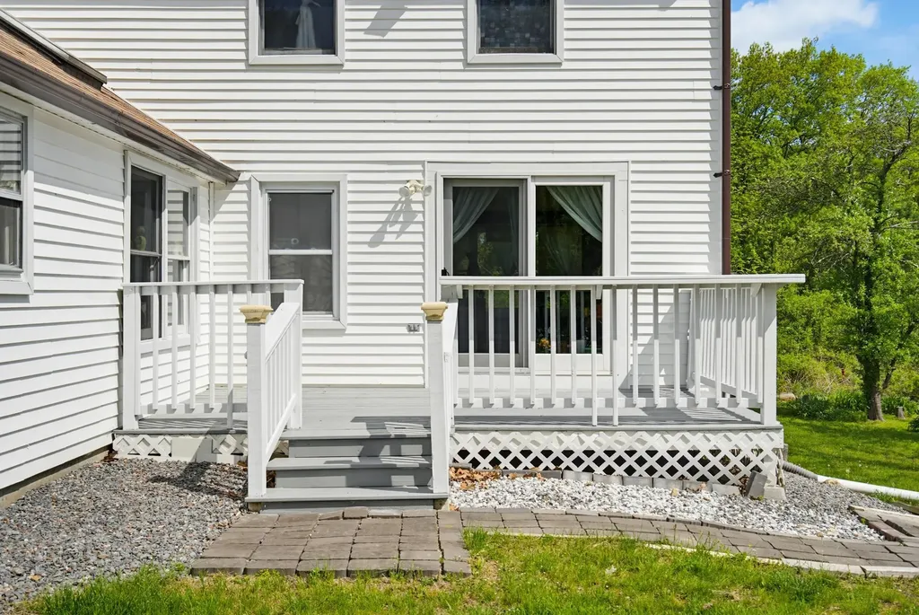 54 Payson Hill Road Rindge NH 03461