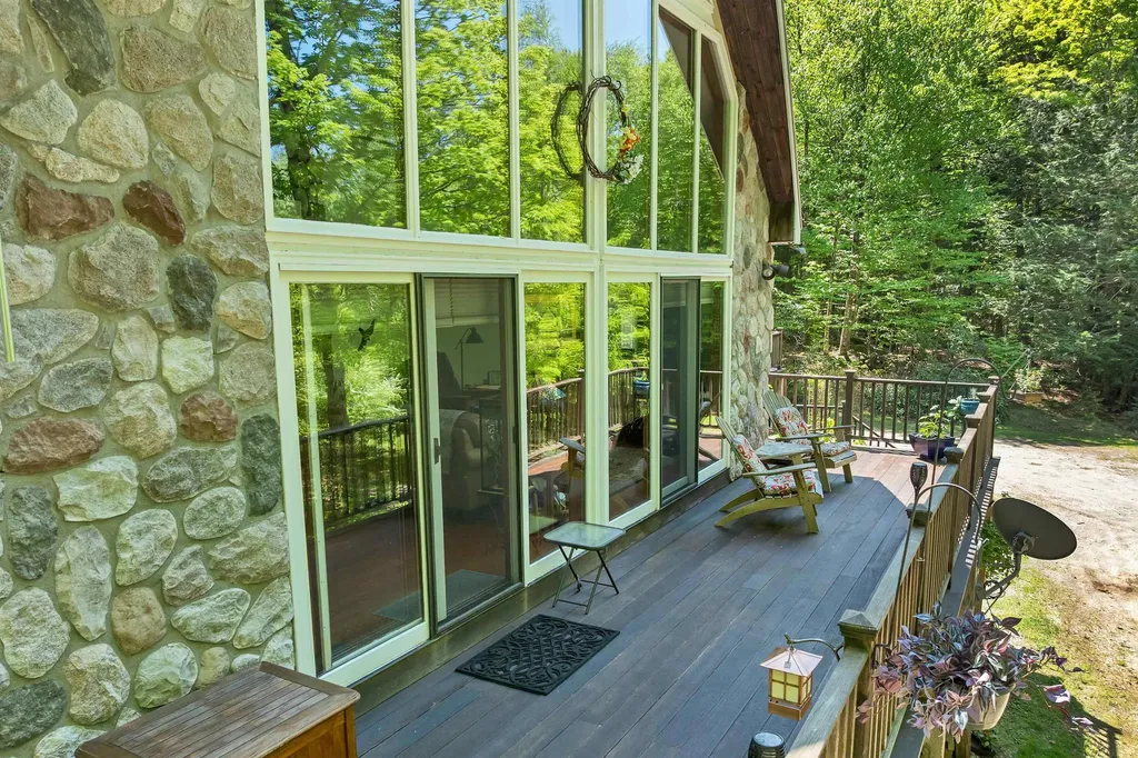 155 Fox Run Road Stoddard NH 03464