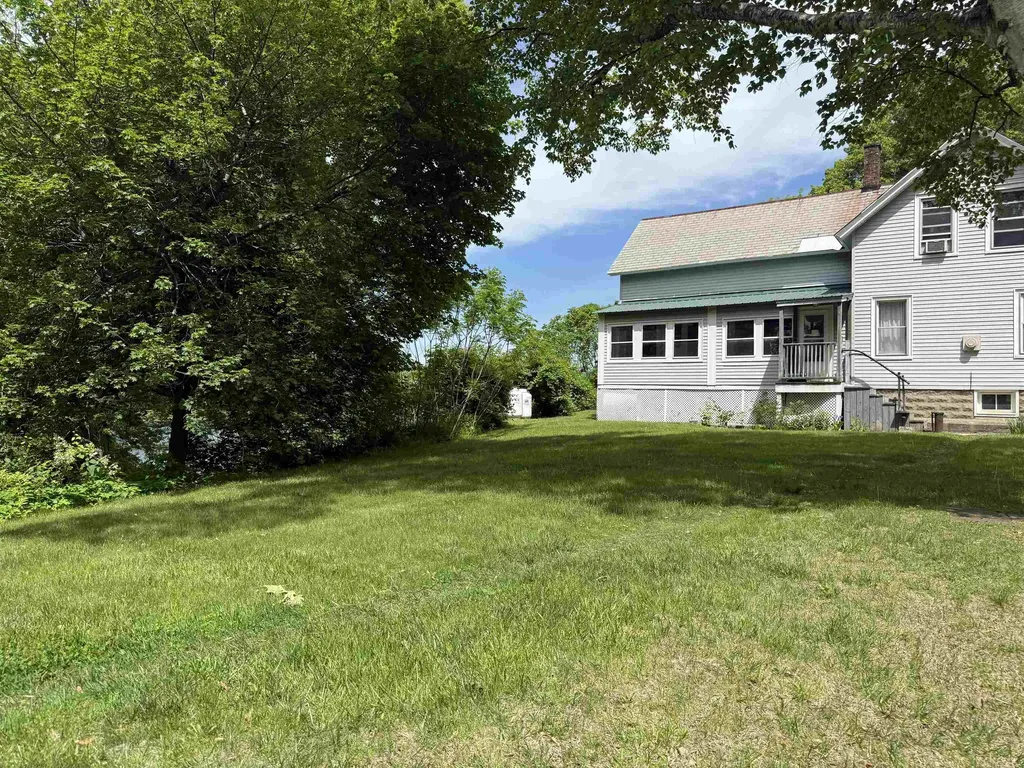 17 Mountain Road Hinsdale NH 03451