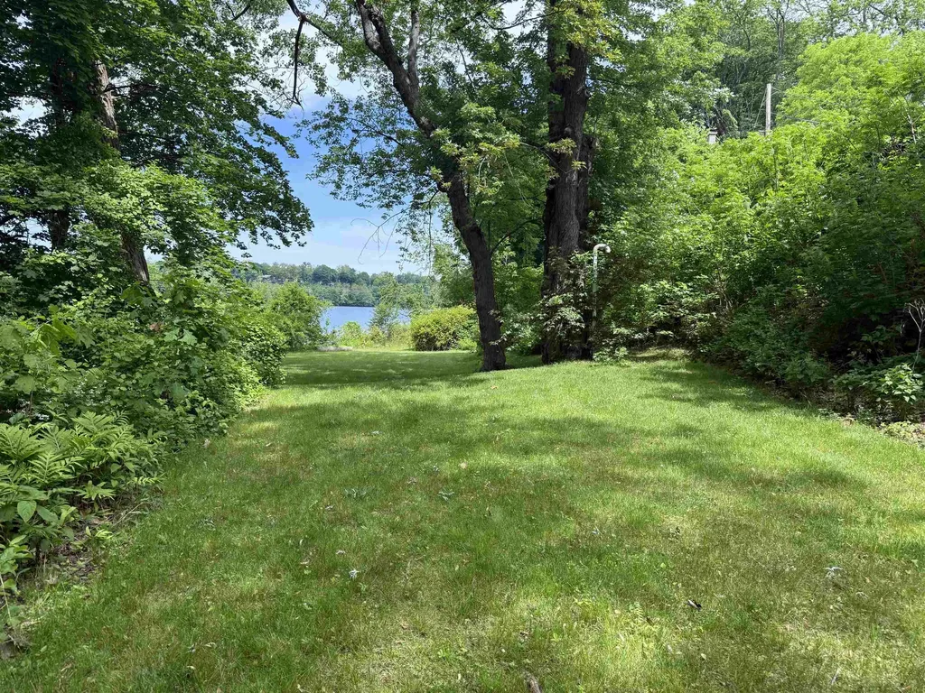 17 Mountain Road Hinsdale NH 03451