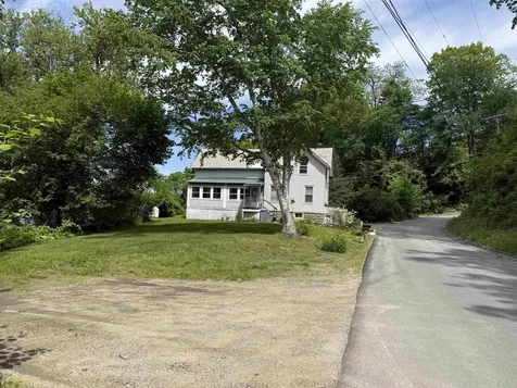 17 Mountain Road Hinsdale NH 03451