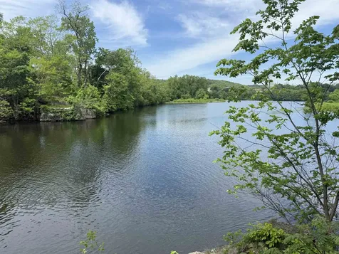 17 Mountain Road Hinsdale NH 03451