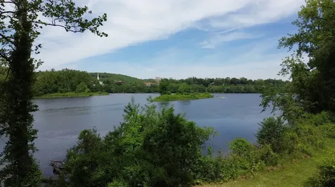 17 Mountain Road Hinsdale NH 03451