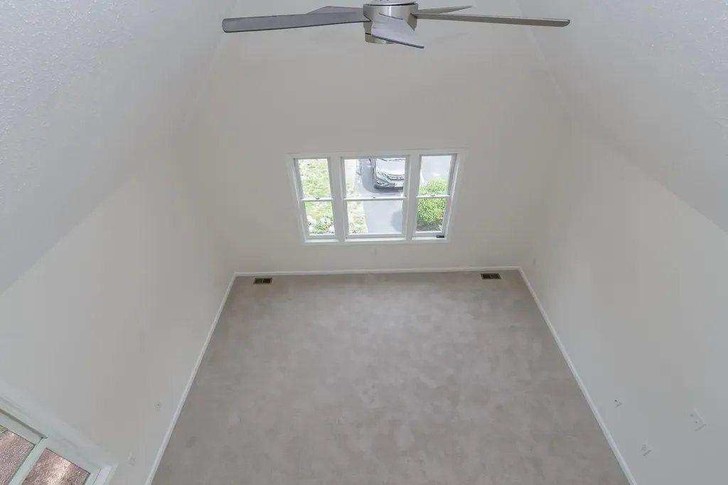 264 Bartemus Trail Nashua NH 03063