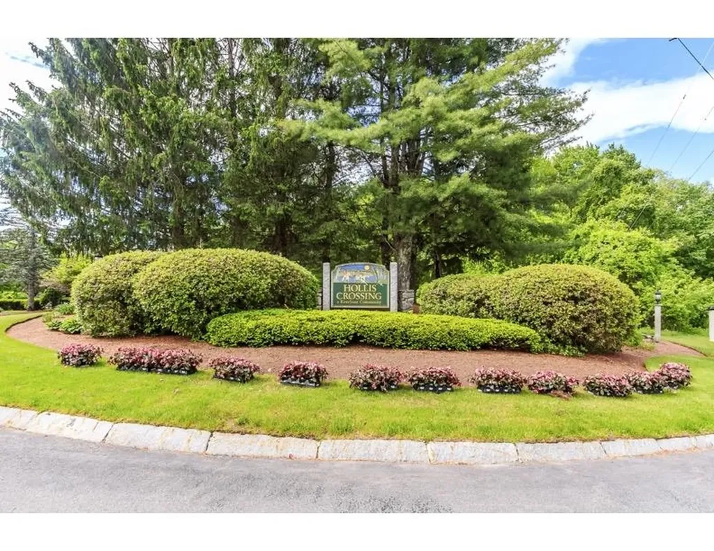 264 Bartemus Trail Nashua NH 03063