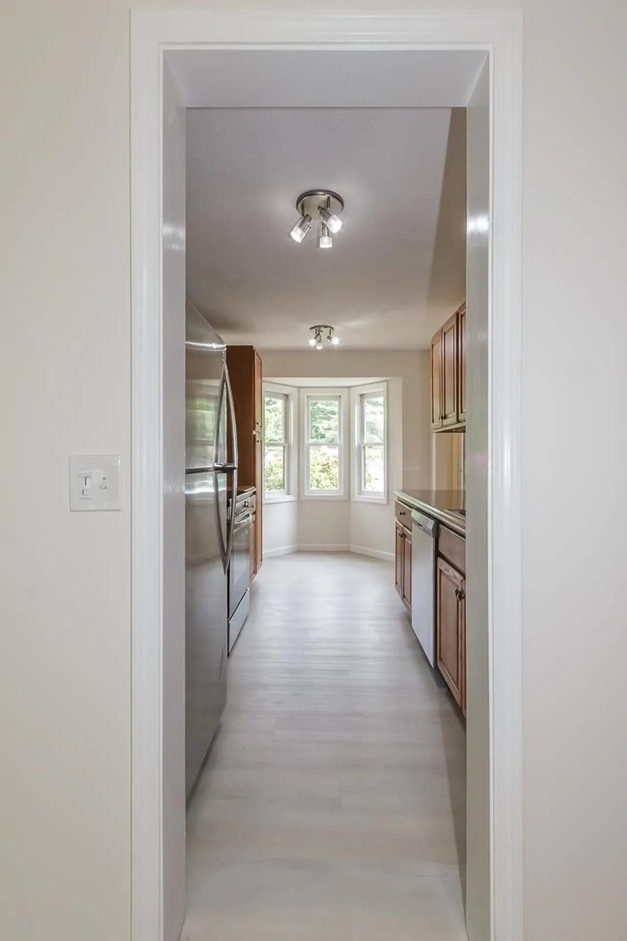 264 Bartemus Trail Nashua NH 03063