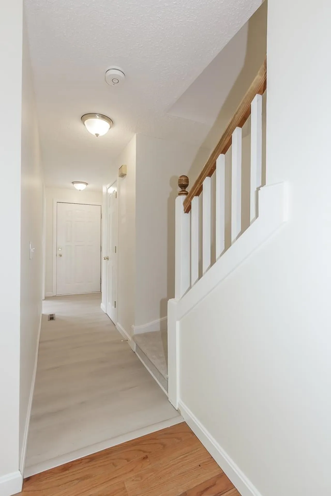 264 Bartemus Trail Nashua NH 03063