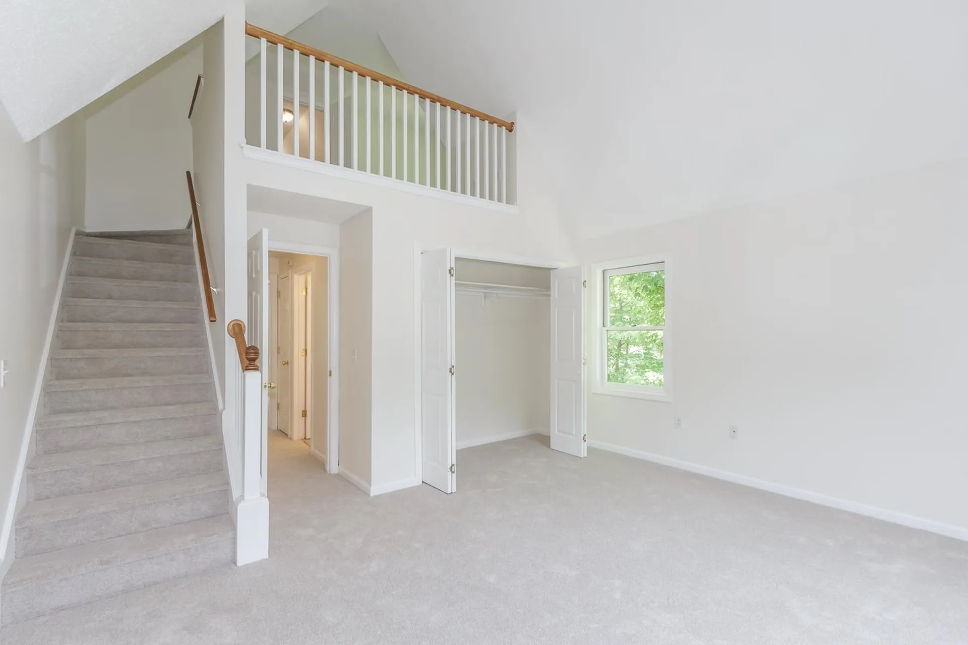 264 Bartemus Trail Nashua NH 03063