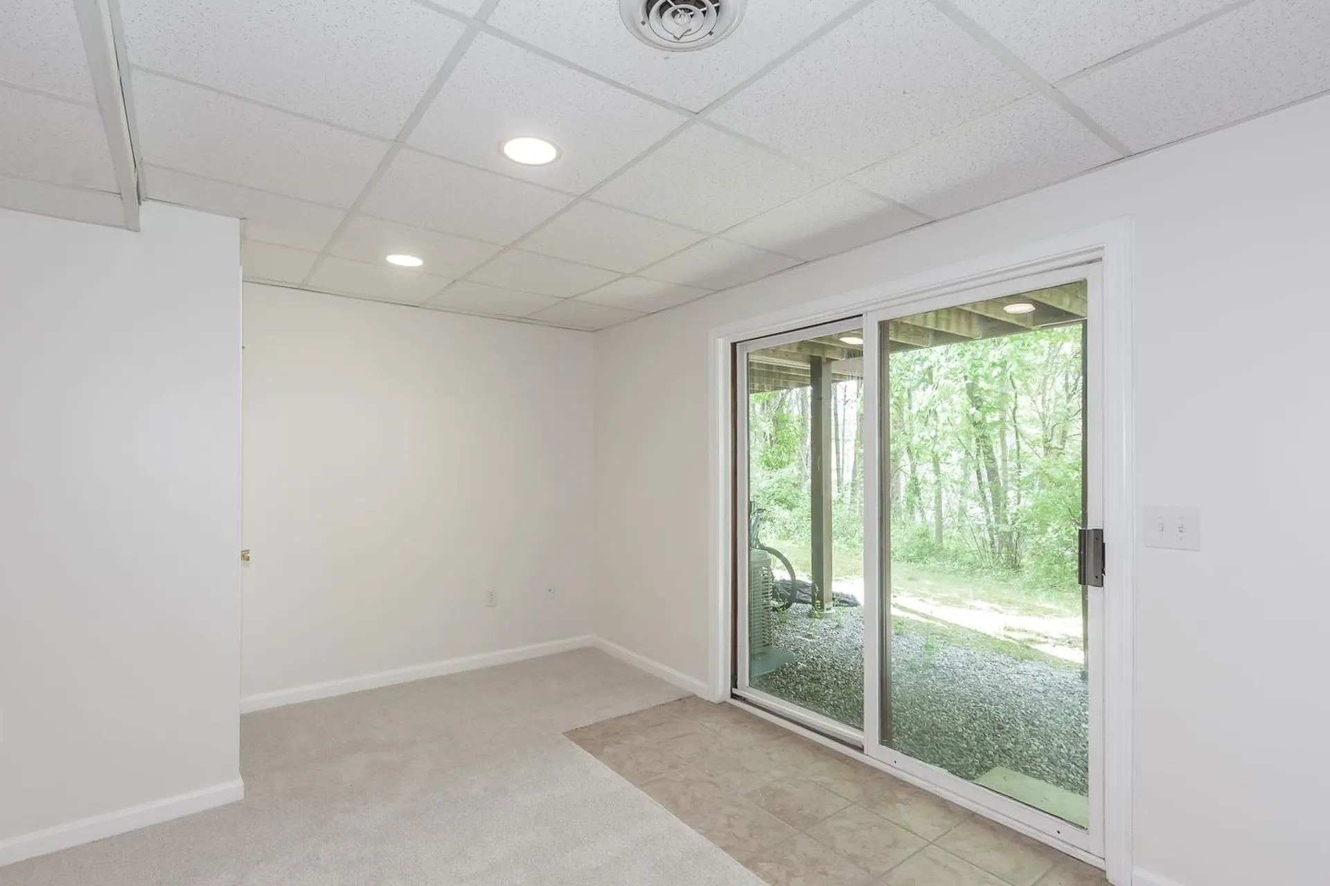 264 Bartemus Trail Nashua NH 03063