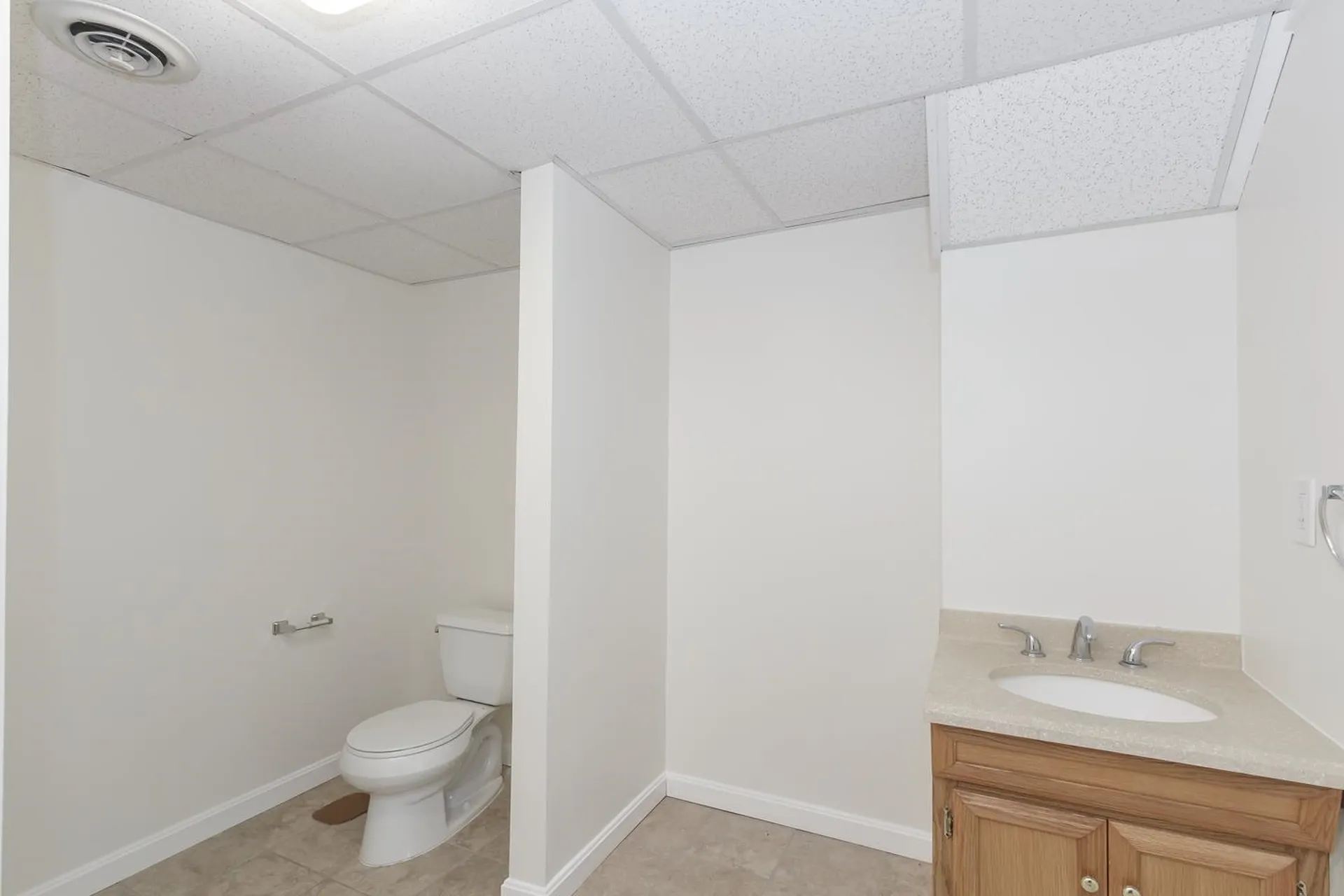 264 Bartemus Trail Nashua NH 03063