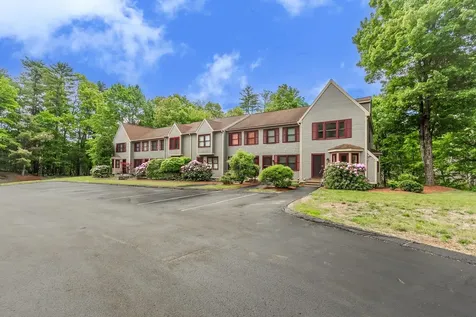 264 Bartemus Trail Nashua NH 03063