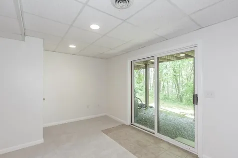 264 Bartemus Trail Nashua NH 03063