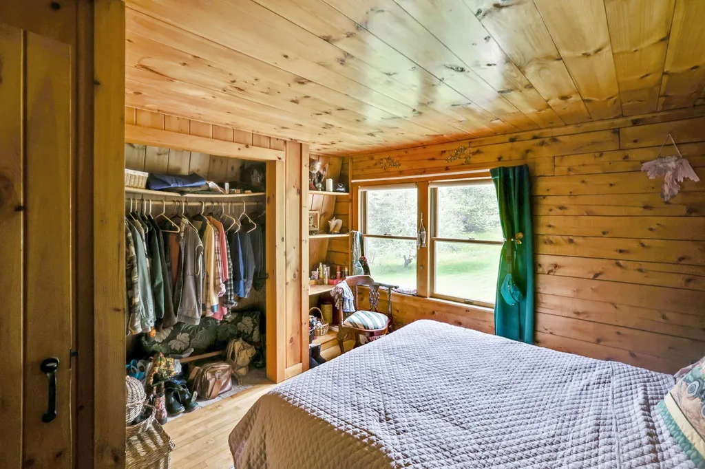 51 Ingersoll Lane Barton VT 05822