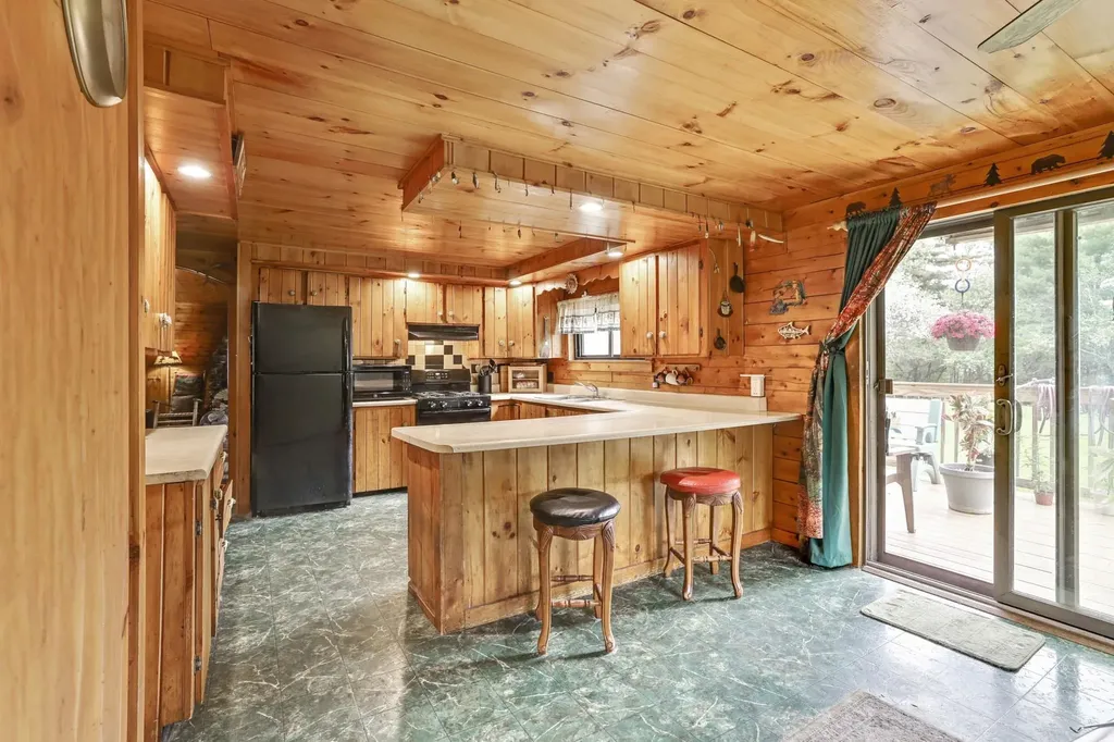 51 Ingersoll Lane Barton VT 05822
