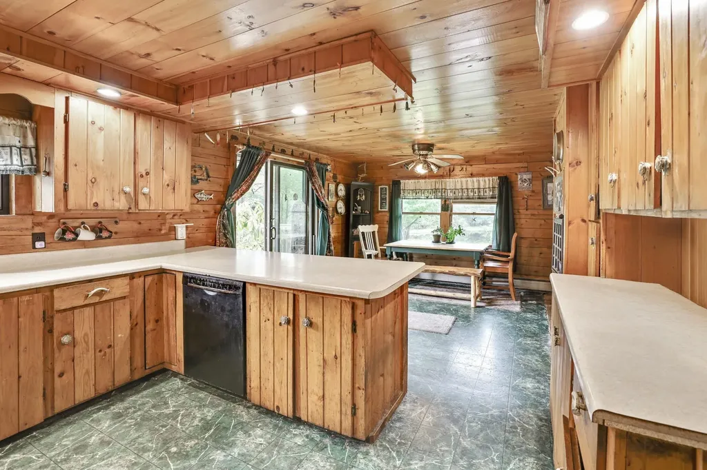 51 Ingersoll Lane Barton VT 05822