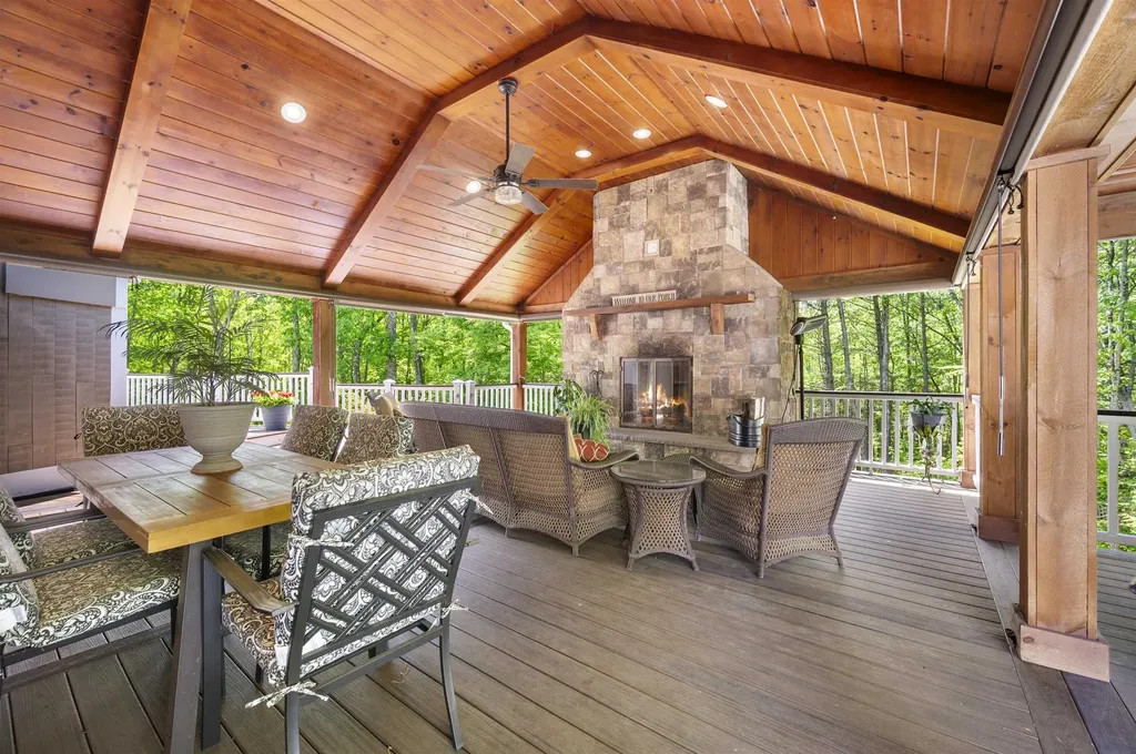 37 Birchwood Circle Bedford NH 03110