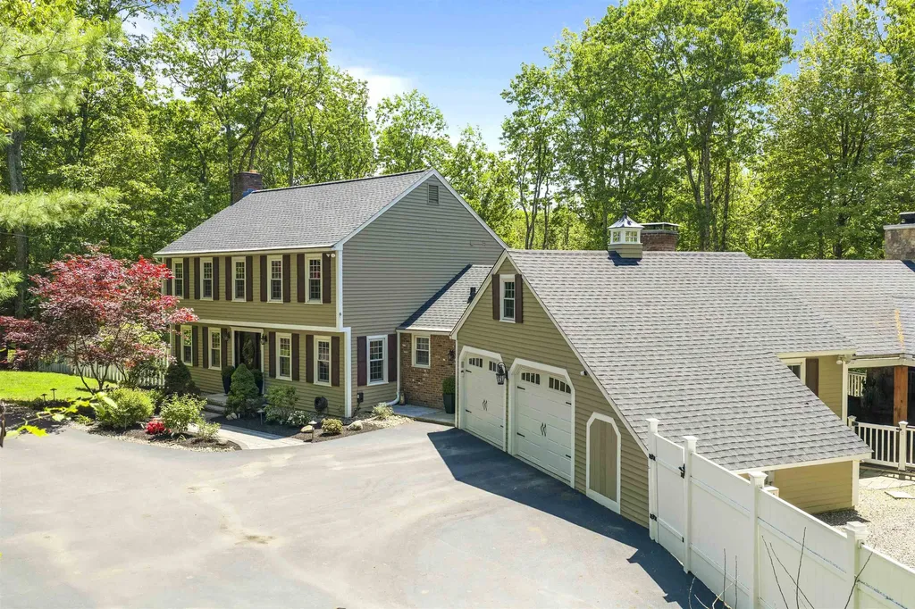 37 Birchwood Circle Bedford NH 03110