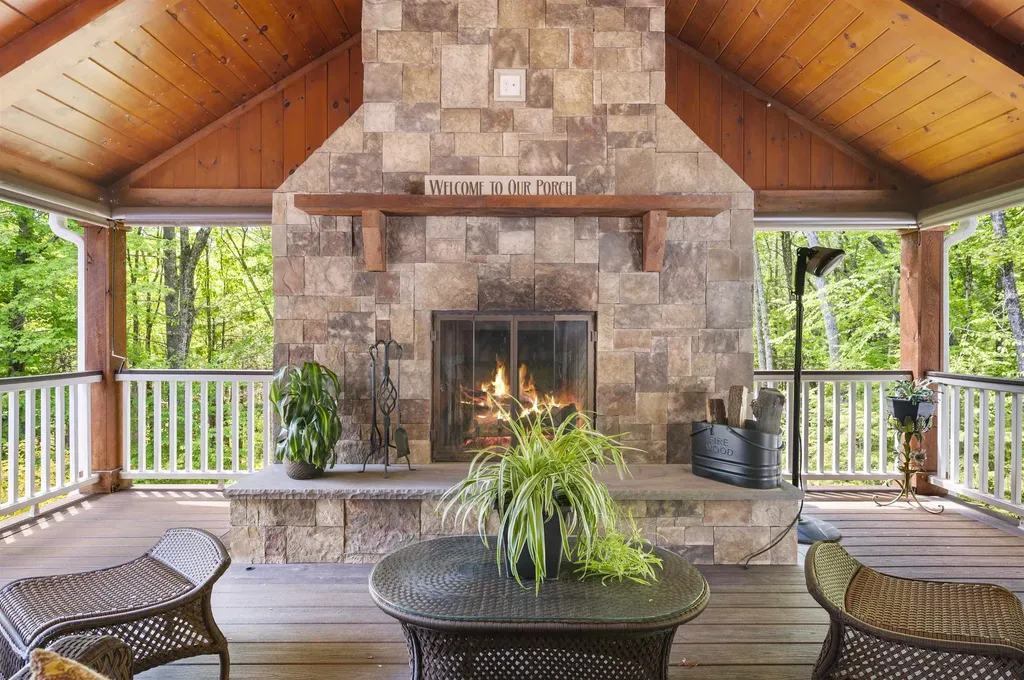 37 Birchwood Circle Bedford NH 03110