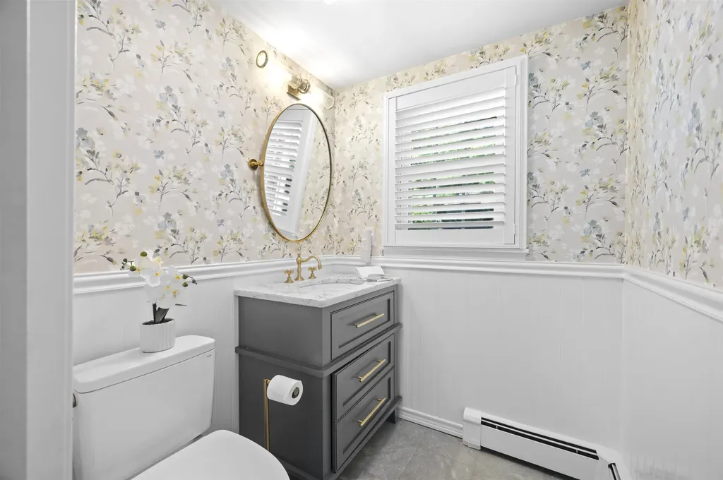 37 Birchwood Circle Bedford NH 03110