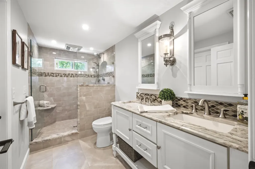 37 Birchwood Circle Bedford NH 03110