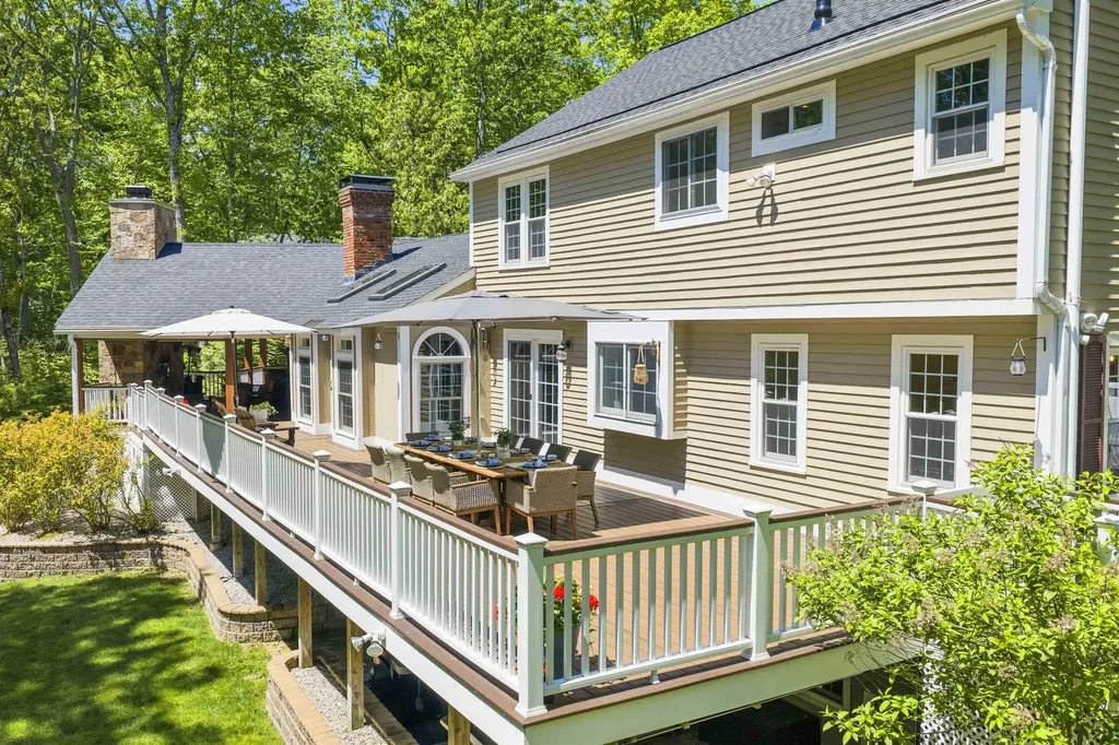 37 Birchwood Circle Bedford NH 03110
