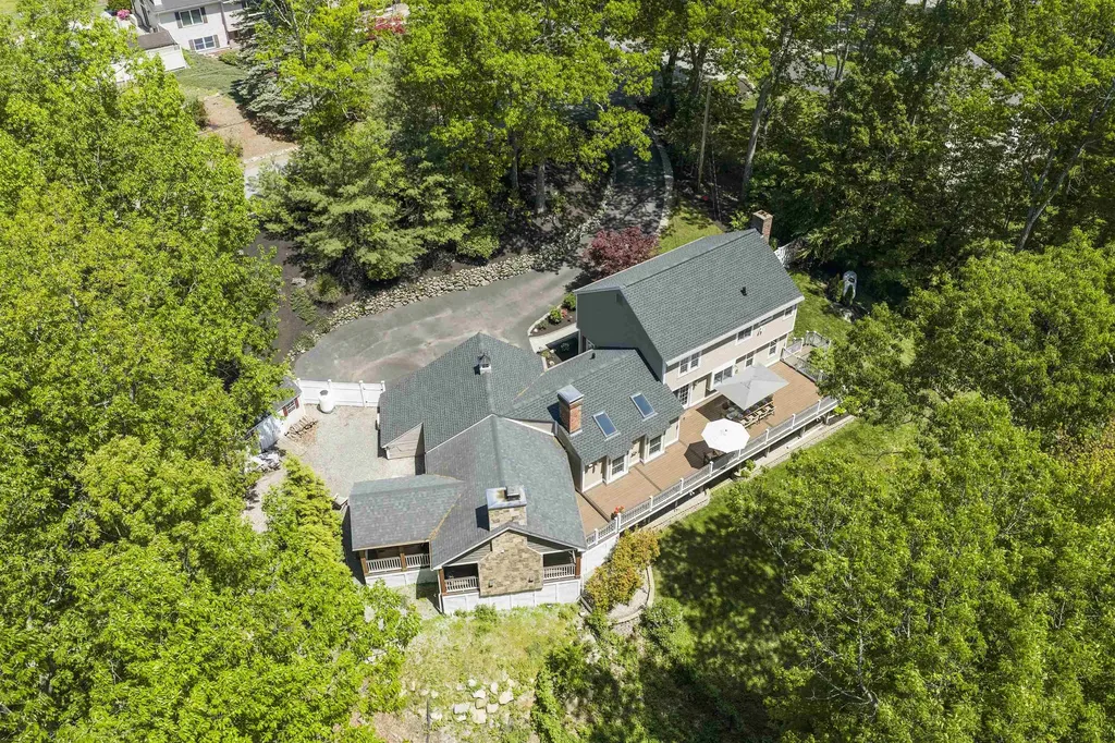 37 Birchwood Circle Bedford NH 03110