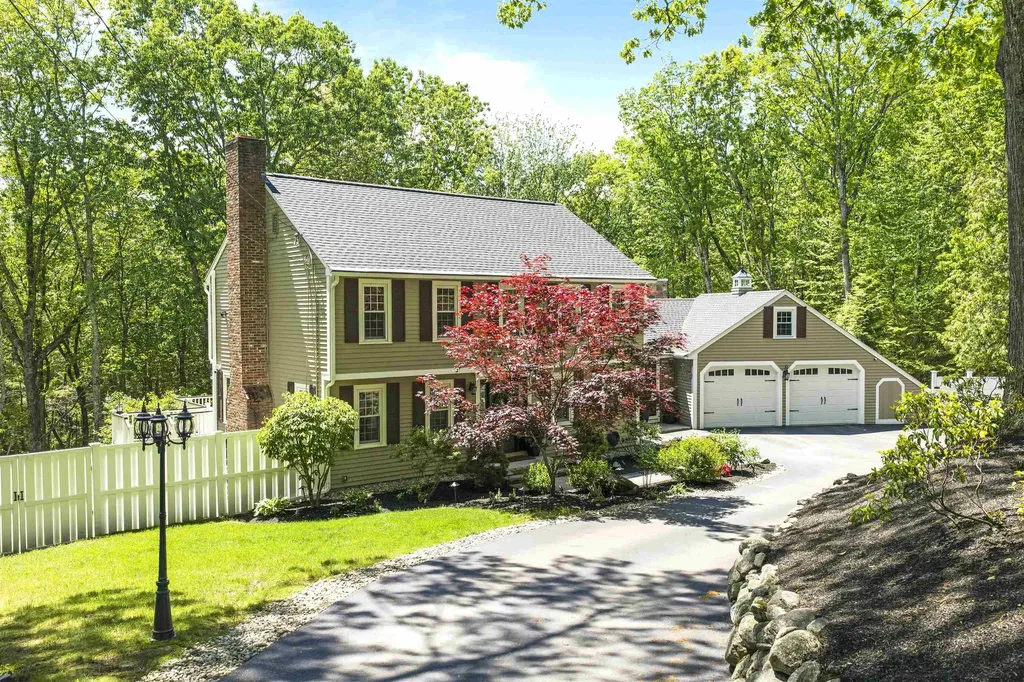 37 Birchwood Circle Bedford NH 03110