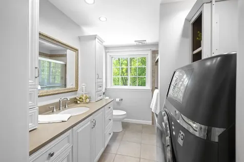 37 Birchwood Circle Bedford NH 03110