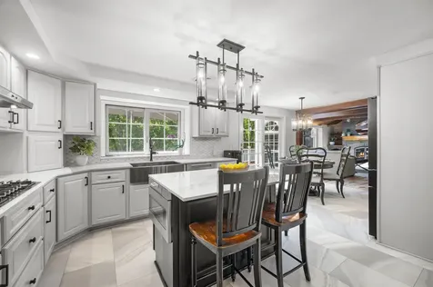 37 Birchwood Circle Bedford NH 03110