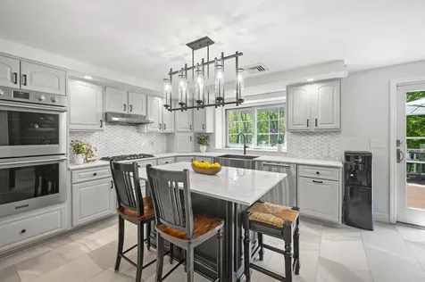 37 Birchwood Circle Bedford NH 03110