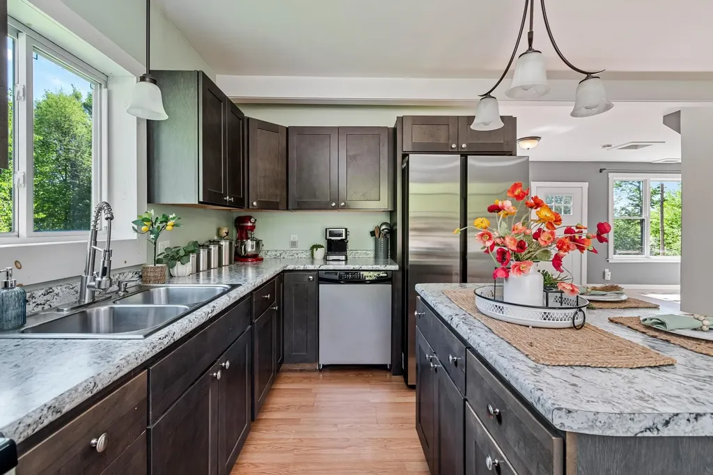 559 Valley View Drive Eden VT 05653