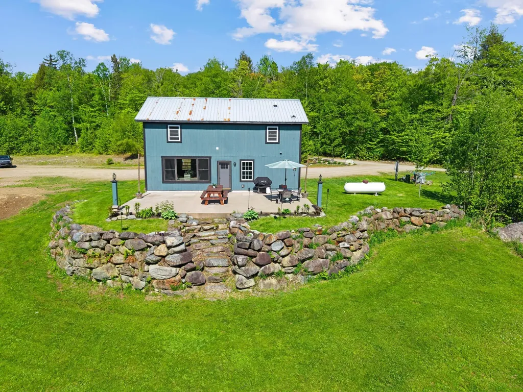 559 Valley View Drive Eden VT 05653