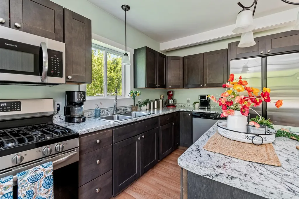 559 Valley View Drive Eden VT 05653