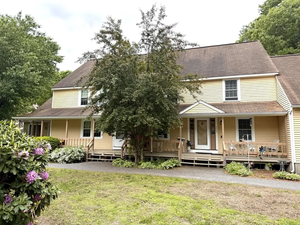 114 Winterwood Drive Londonderry NH 03053
