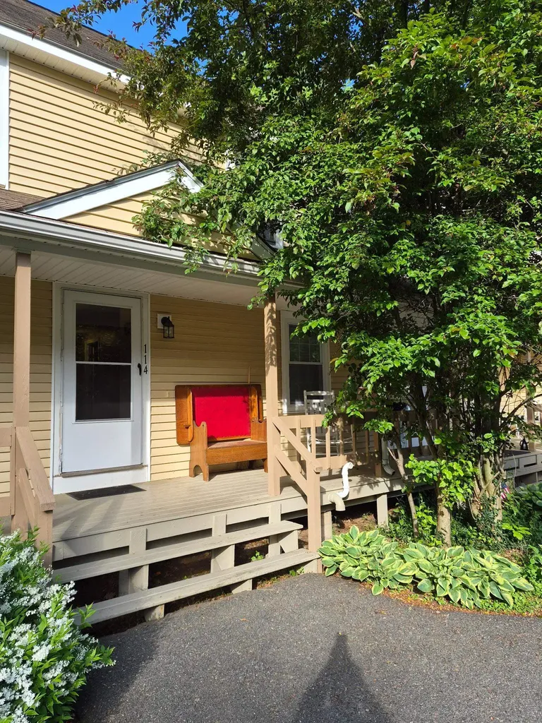114 Winterwood Drive Londonderry NH 03053