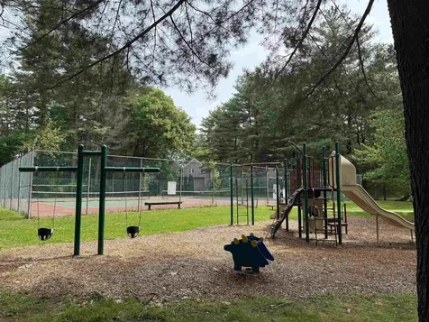 114 Winterwood Drive Londonderry NH 03053