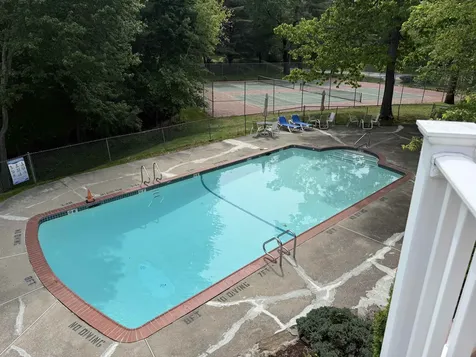 114 Winterwood Drive Londonderry NH 03053