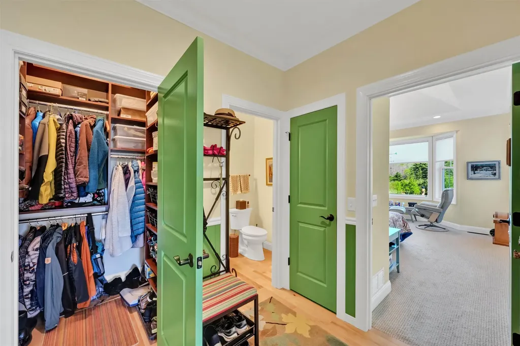 86 N Jefferson Road South Burlington VT 05403