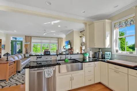 86 N Jefferson Road South Burlington VT 05403