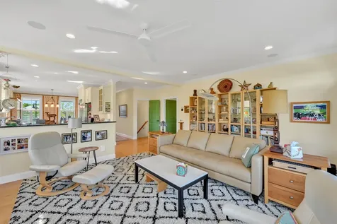 86 N Jefferson Road South Burlington VT 05403