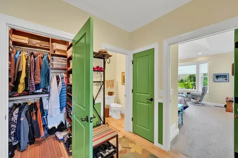 86 N Jefferson Road South Burlington VT 05403