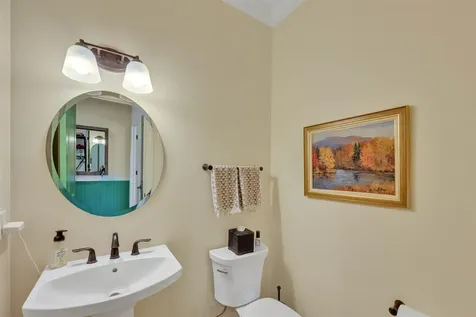 86 N Jefferson Road South Burlington VT 05403