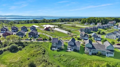 86 N Jefferson Road South Burlington VT 05403