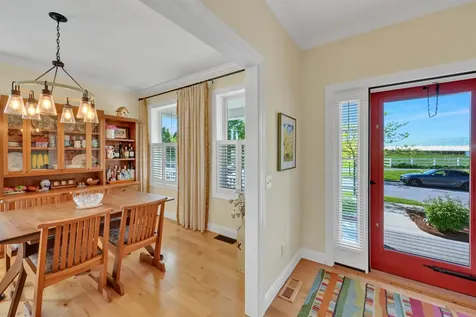 86 N Jefferson Road South Burlington VT 05403